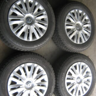 VOLKSWAGEN GOLF 5/6/7 VELGEN MET WINTERBANDEN 195 65 R15