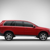 2010-Volvo-XC90-Image-01-1024