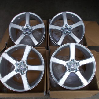 NIEUWE 18 INCH VOLVO C30 V40 V50 V60 V70 S40 MIDIR VELGEN