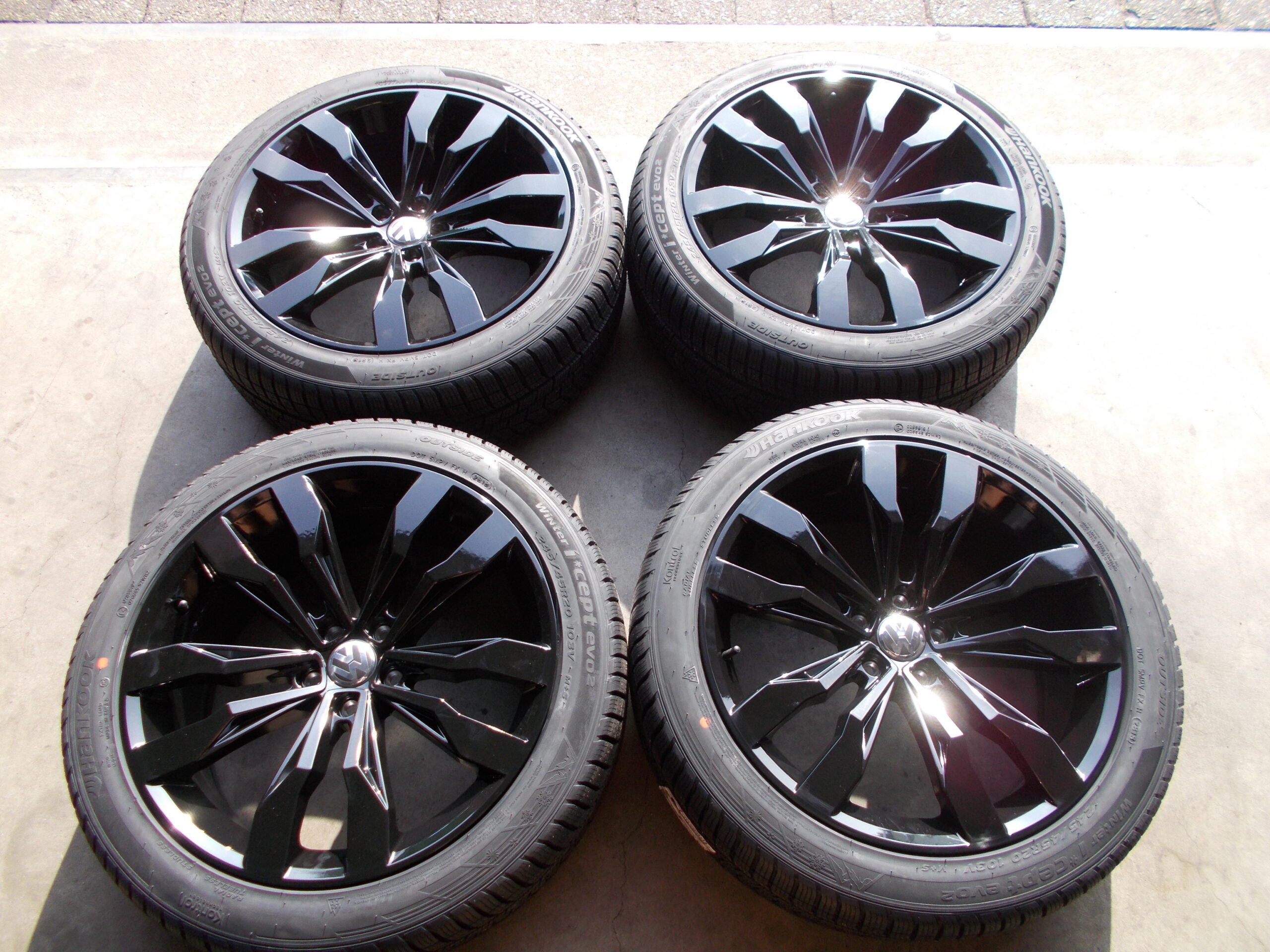 NIEUWE 20 INCH VW T-ROC TIGUAN TARRACO SUZUKA VELGEN + BANDEN 255 40 R20