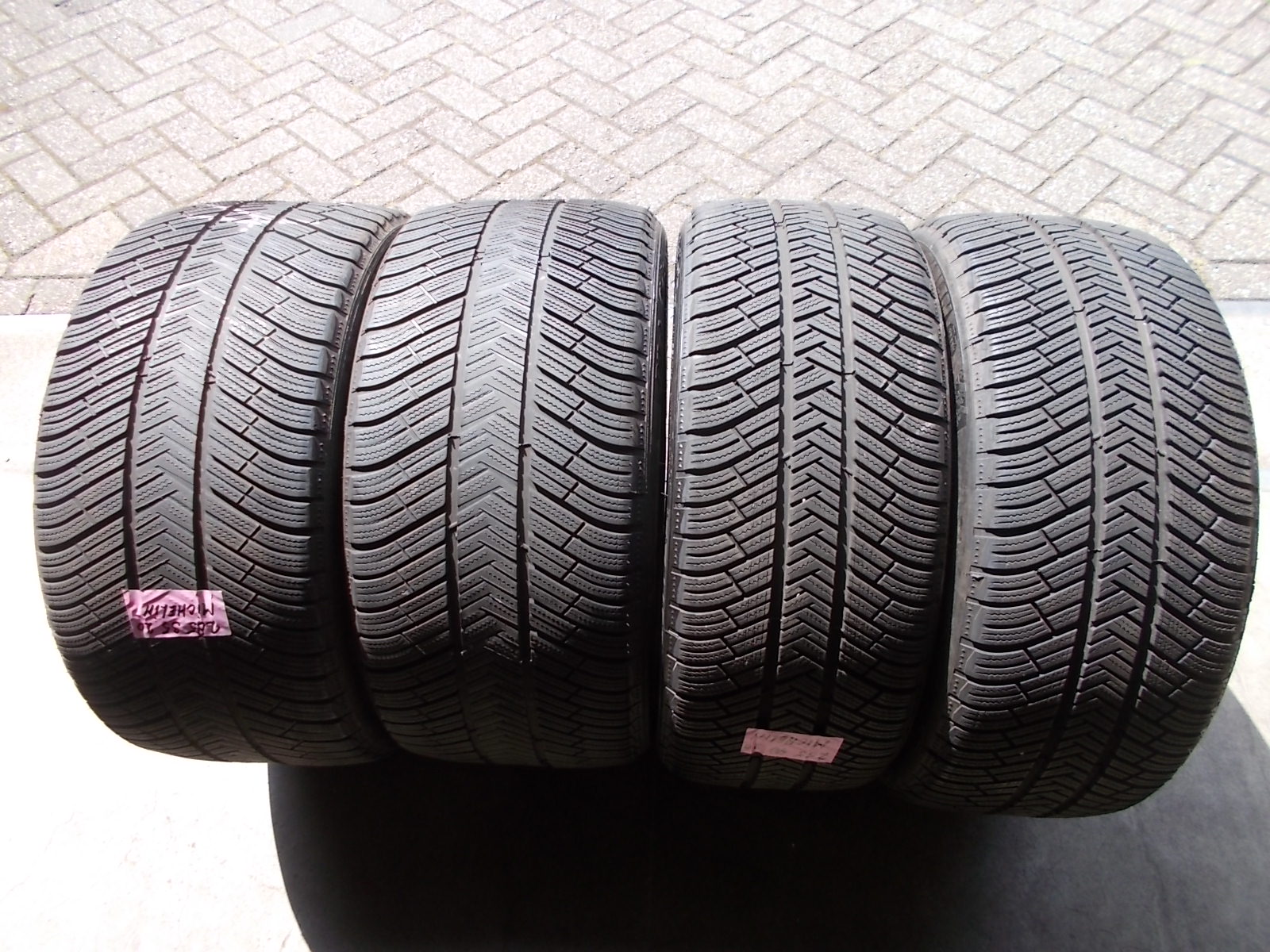4X MICHELIN PILOT BANDEN 285 35 R20 + 255 40 R20 5-6,5MM