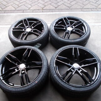 NIEUWE 19 INCH AUDI A3 A4 TT VELGEN + NIEUWE BANDEN 235 35 R19