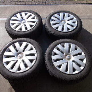 ORIGINELE VW POLO VELGEN + NIEUWE WINTERBANDEN 185 60 R15