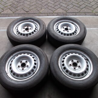 VW TRANSPORTER T5 T6 VELGEN + VREDESTEIN BANDEN 235 55 R17