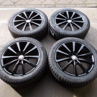 NIEUWE T-CROSS ARONA RAPID KAMIQ POLO IBIZA VELGEN + BANDEN 215 50 R17