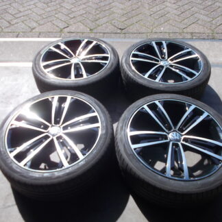 NIEUWE VW GOLF 5/6/7/8 GTI GTE GTD CADDY NOGARO VELGEN + BANDEN 225 40 R18