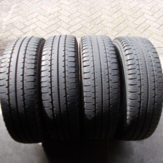 4X MICHELIN AGILIS CAMPING BANDEN 225 75 R16 CP 116Q 6-6,5MM