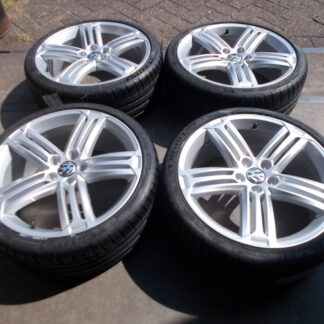 VW GOLF 5/6/7 CADDY R20 TALLADEGA VELGEN + BANDEN 225 35 R19
