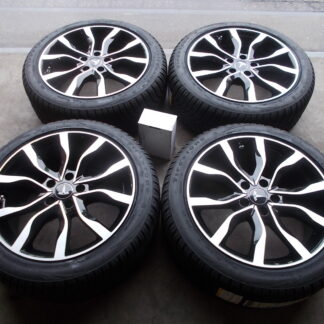 NIEUWE TESLA MODEL 3 VELGEN + NIEUWE WINTERBANDEN 235 45 R18