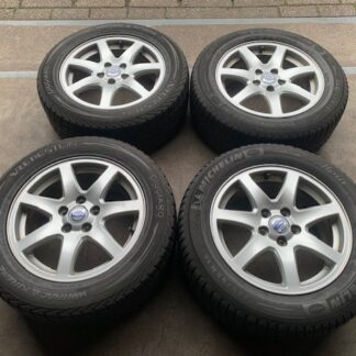 ORIGINELE VOLVO V60 V70 S60 S80 NAOS VELGEN + WINTERBANDEN 225 55 R16