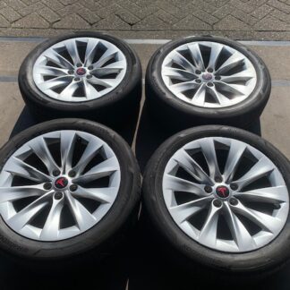 TESLA MODEL S SLIPSTREAM VELGEN + BANDEN 245 45 R19 + TPMS