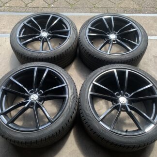 VW CADDY GOLF LEON A3 "PRETORIA" VELGEN + BANDEN 235 35 R19