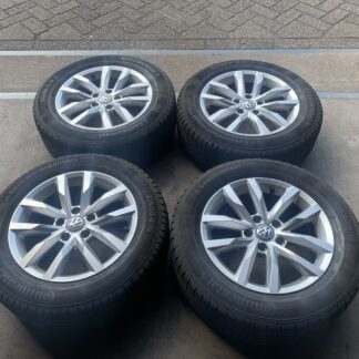 ORIGINELE VW PASSAT CADDY T-ROC OCTAVIA SUPERB SEPANG VELGEN + BANDEN 215 60 R16