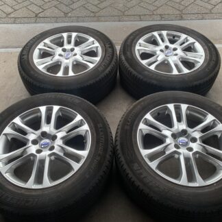 VOLVO XC60 XC70 XC90 XC40 C40 PAN VELGEN + BANDEN 235 60 R18